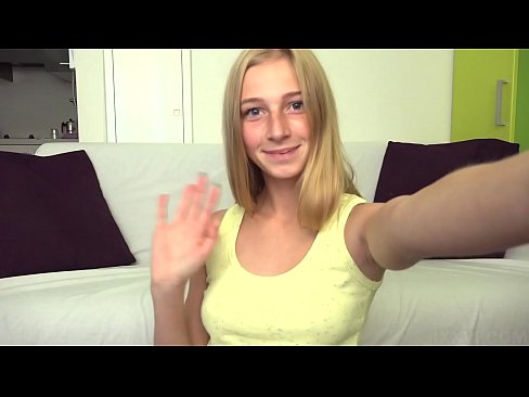❤️ 当我无聊的时候，我懒惰地自慰我的粉红色的阴部 ️ Russian porn❌❤