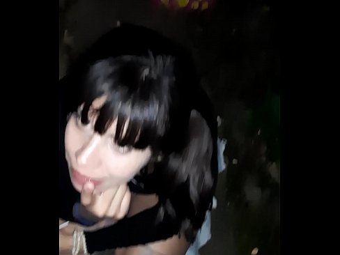 ❤️ 在街上膨胀的阴茎，以换取糖果 ️ Russian porn❌❤